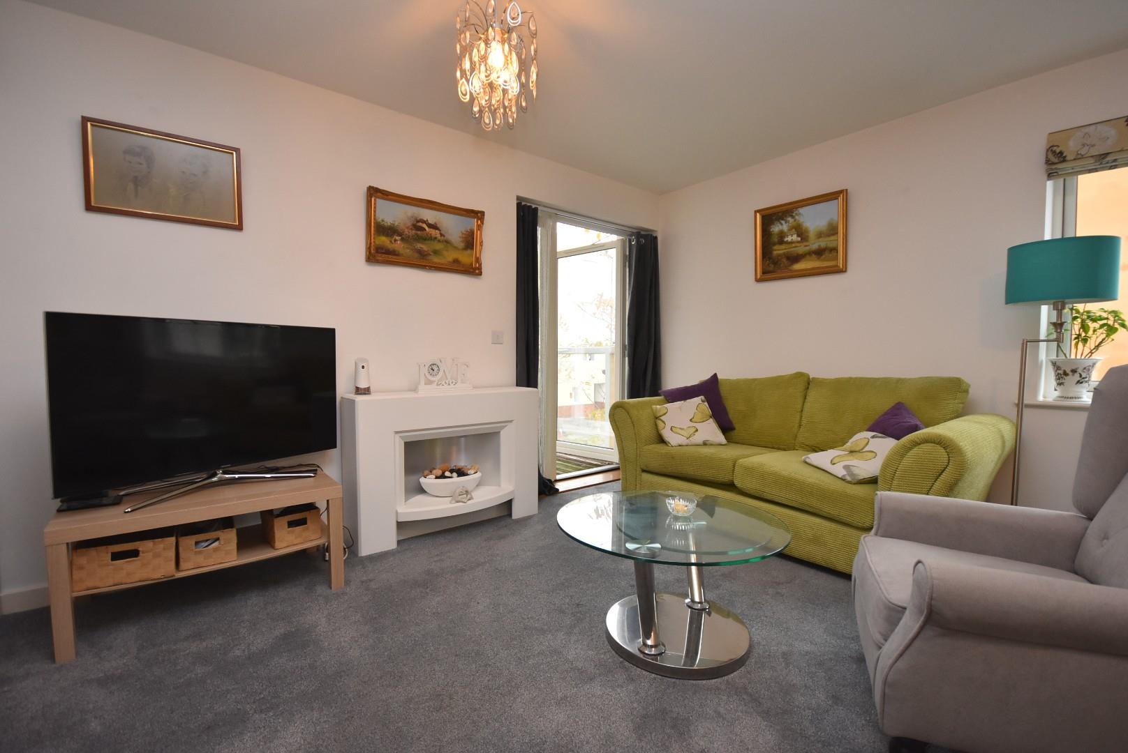 2 Wain Close, Penarth, CF64 1TJ